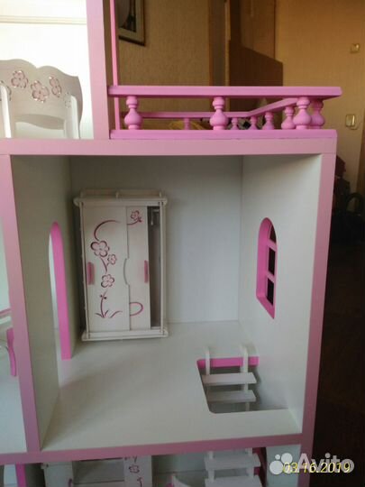 Домик кукольный