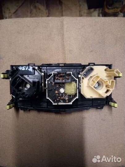 Тойота Королла Е150 блок управления кондиционером