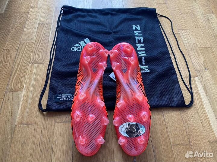 Футбольные бутсы adidas nemeziz