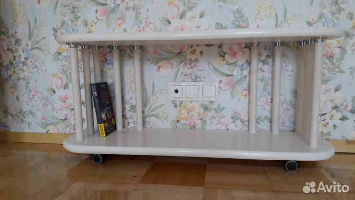 Тумба из массива сосны под TV