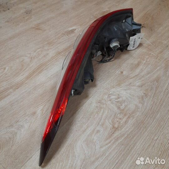 Фонарь наружный правый Toyota Camry 70 2018-2021