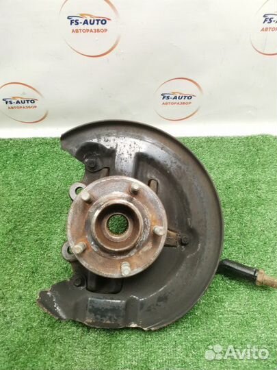 Кулак поворотный передний левый Ford Focus 3