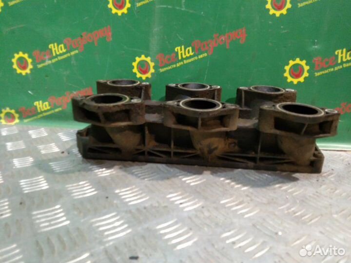 Впускной коллектор Ford Explorer внедорожник 4.0