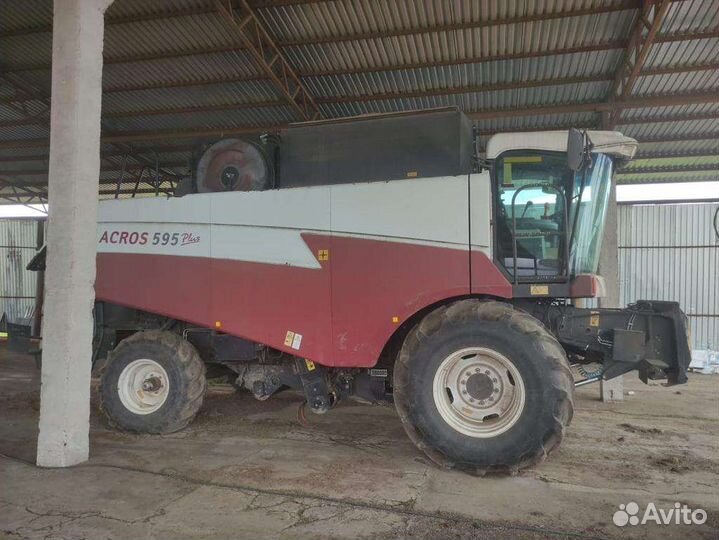 Комбайн Ростсельмаш Acros 590 Plus, 2016