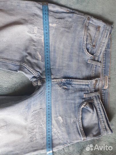 Джинсы-бойфренды Zara