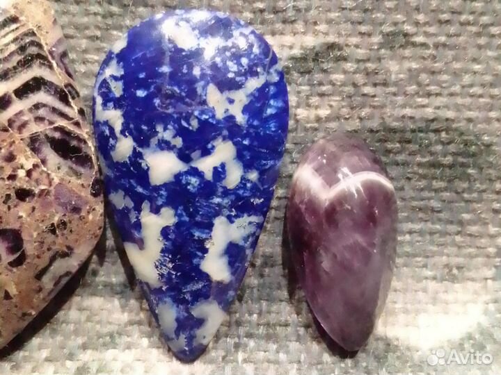 Обсидиан, Парагонит,Пирит,Флюорит,Лазурит,Аметист