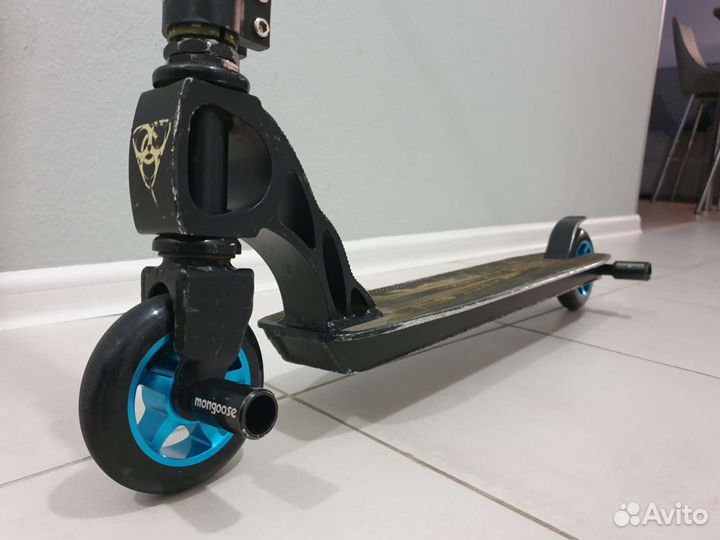 Трюковой самокат TechTeam Hawk