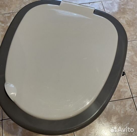 Ведро для туалета, унитаз