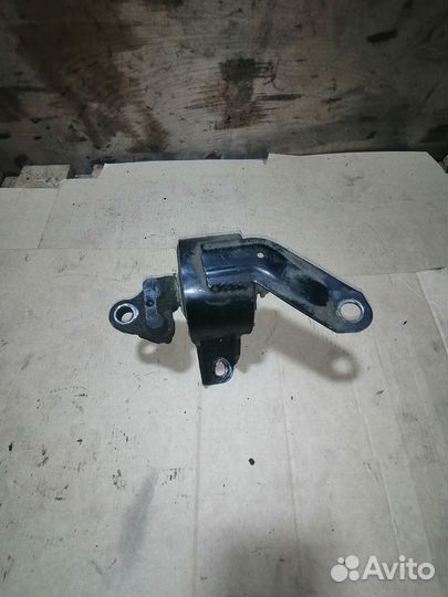 Подушка двигателя Toyota Carina E Тойота Карина Е
