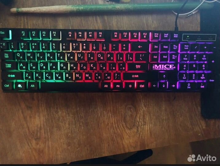 Игровая механическая клавиатура с подсветкой