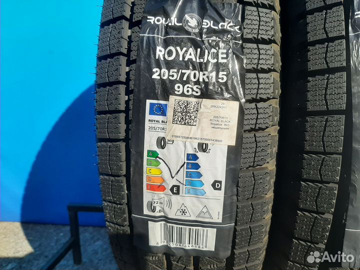 Royal Black Royal Ice 205/70 R15 96S