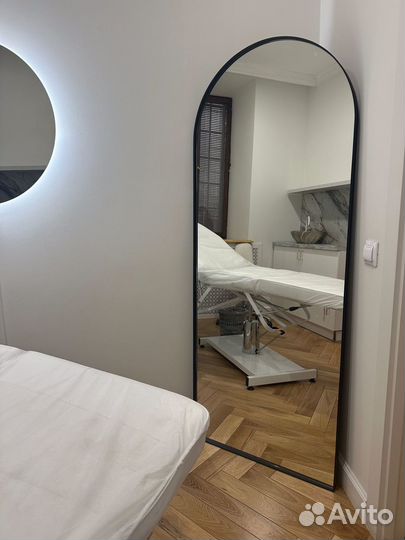 Зеркало напольное