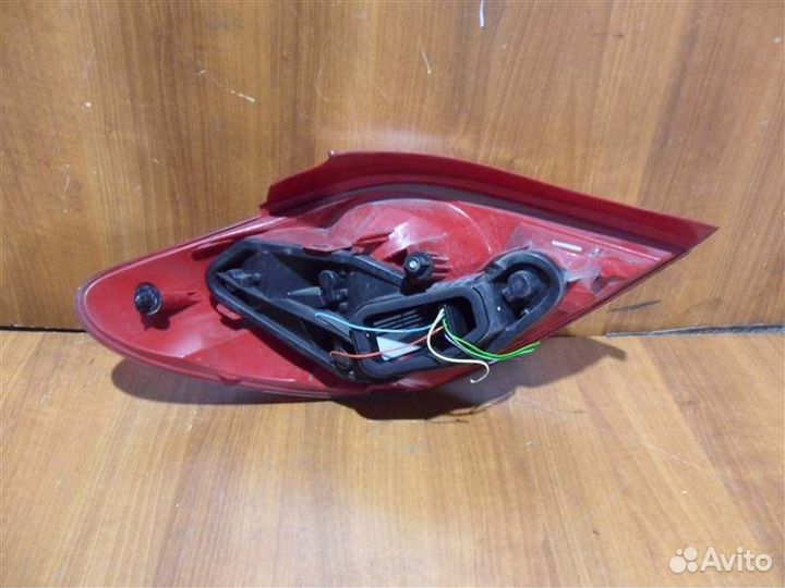 Фонарь задний правый 9649986580 задний правый