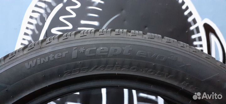 Hankook Winter I'Cept Evo 3 W330 255/45 R20