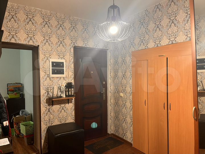 2-к. квартира, 80 м², 1/1 эт.