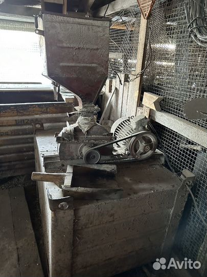 Зернодробилка бу