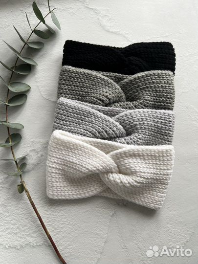 Повязка на голову вязаная