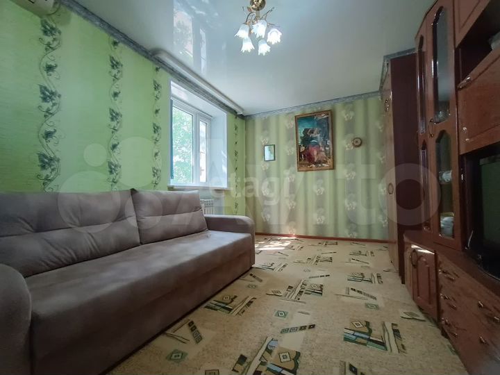 2-к. квартира, 44 м², 3/3 эт.