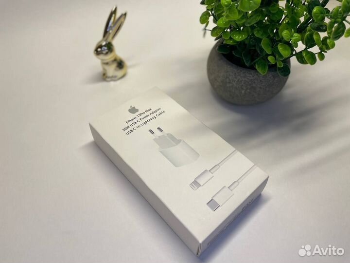 Зарядка на iPhone 20w