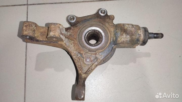 Кулак передний левый Peugeot 307 рест. 2005