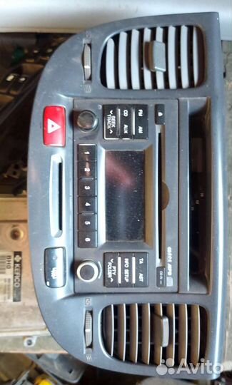 Накладка панели в сборе Kia Rio2