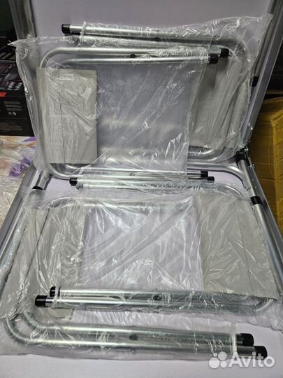 Стол +4стула. Новый