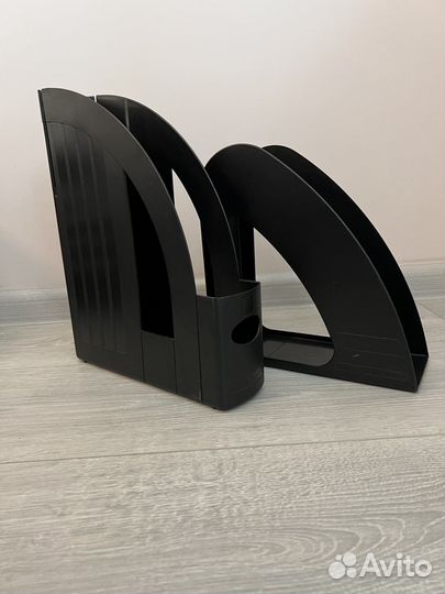 Лоток для бумаг / накопители / уголок для папок