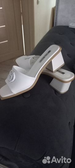 Шлепанцы женские