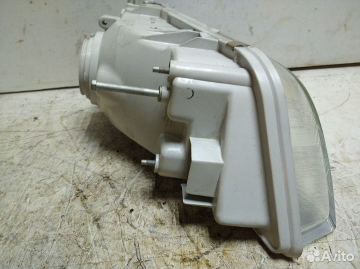 Фара левая nissan Maxima A32 1994-2000