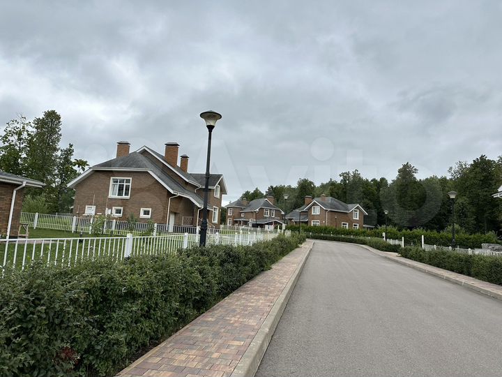 Дом 256 м² на участке 12 сот.