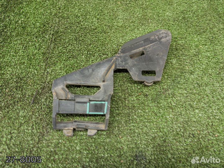 Кронштейн фары Volvo V50