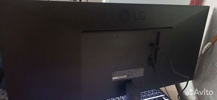 Продам ультраширокий монитор LG 29WK500