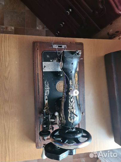 Швейная машинка бу ручная