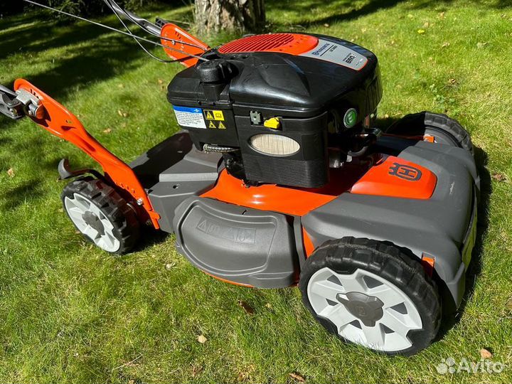 Новая газонокосилка Husqvarna LB348V