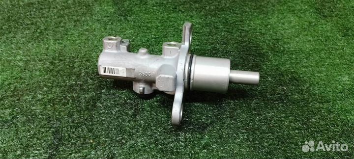 Цилиндр тормозной главный Audi Audi A8 4E 2002