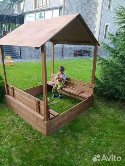 Песочница с крышей для детей