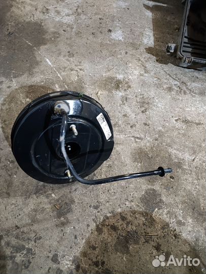 Вакуумный усилитель тормозов Toyota Corolla 120