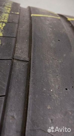 Pirelli P Zero PZ4 315/30 R22 94Y
