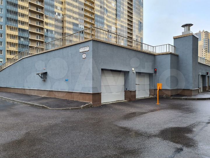 Машиноместо, 13 м²