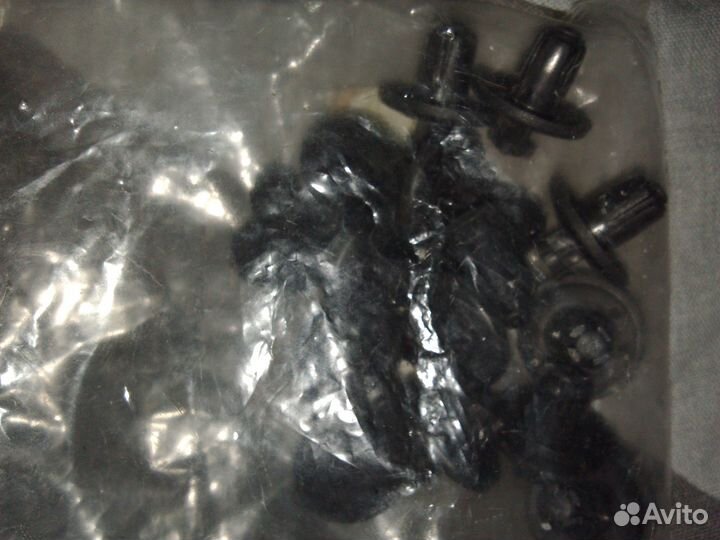 Фиксатор черный, пластик