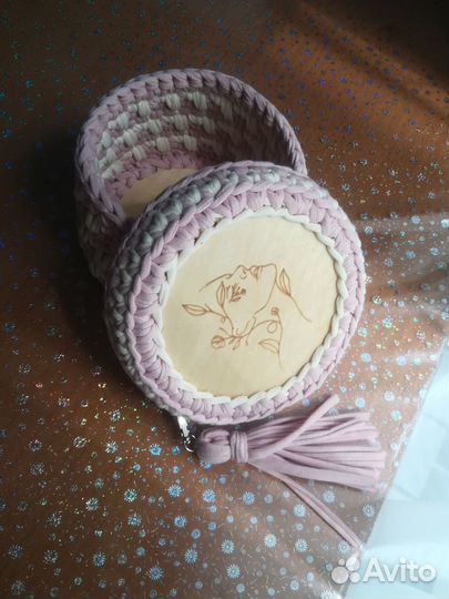 Шкатулка вязаная