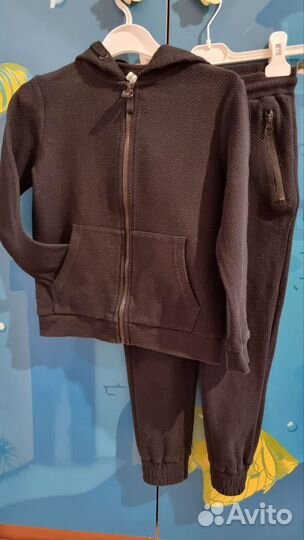 Костюм спортивный