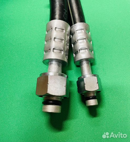 Шланги заднего кондиционера MMC Pajero 4