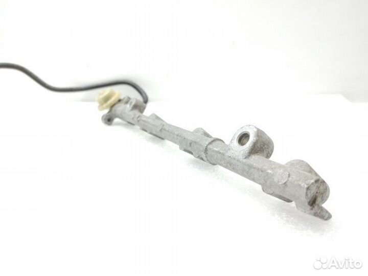 Топливная рейка (рампа) Toyota Blade E150 2.4 2AZ