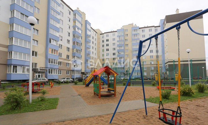 2-к. квартира, 67,2 м², 2/10 эт.