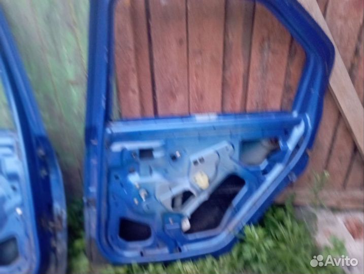 Дверь renault logan 1