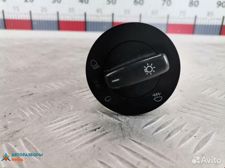 Переключатель света Volkswagen Golf 5 2008