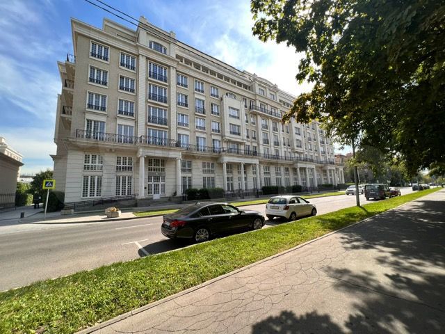 Своб. планировка, 494 м², 5/7 эт.