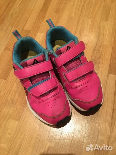 Кроссовки и босоножки на девочку 28-33