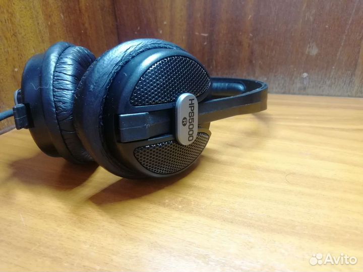 Студийные наушники behringer HPS5000